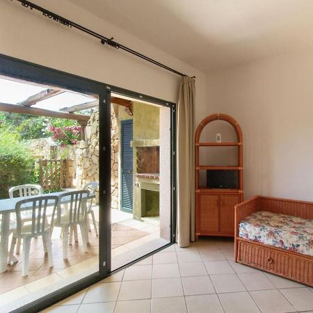 Baia Del Faro Aparthotel Палау Екстериор снимка