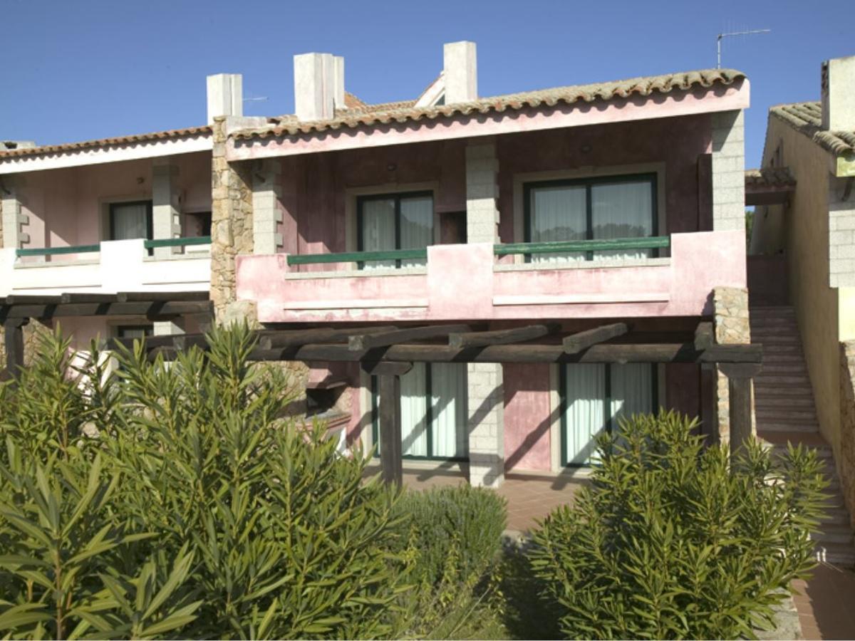 Baia Del Faro Aparthotel Палау Екстериор снимка