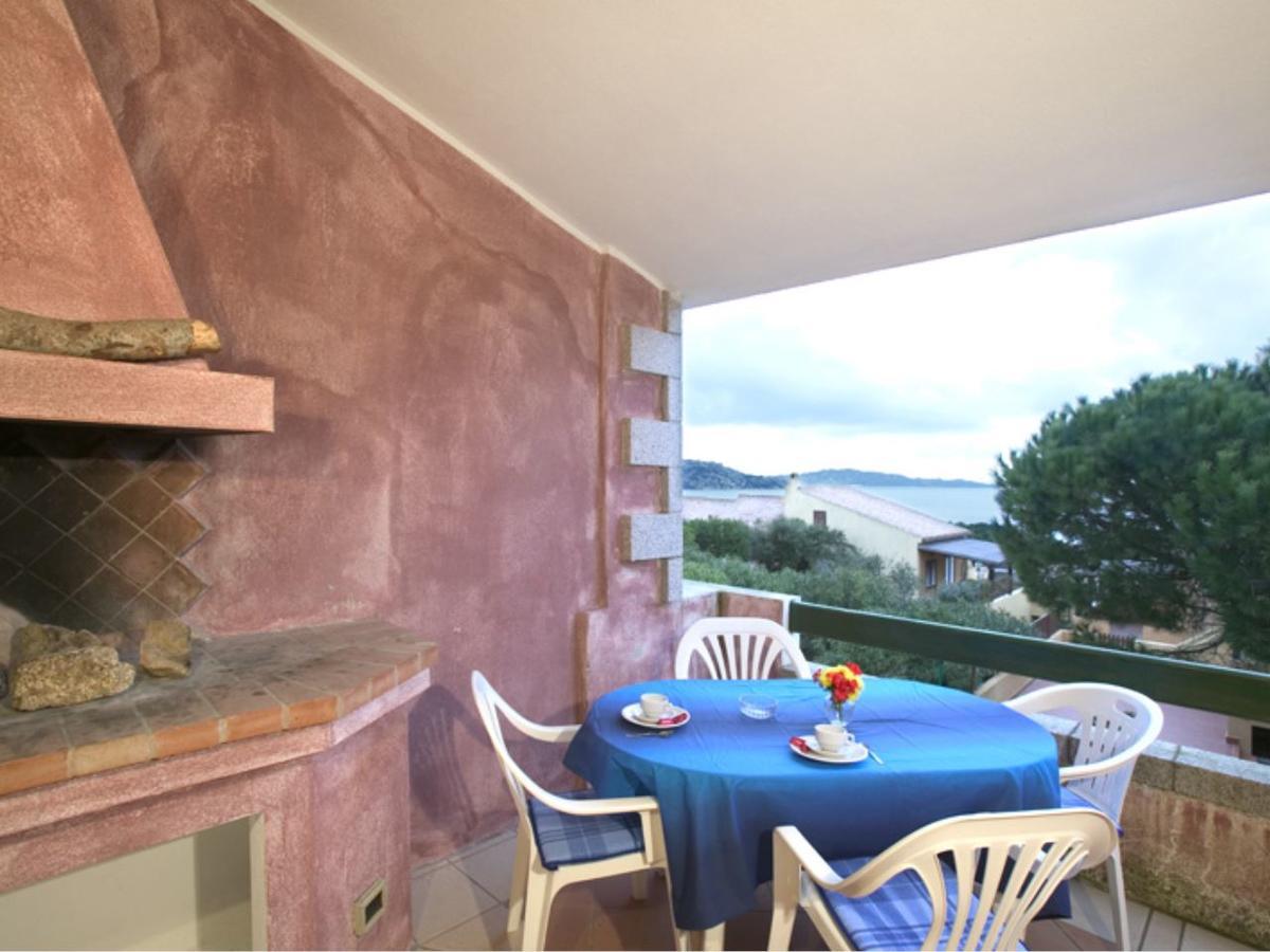 Baia Del Faro Aparthotel Палау Екстериор снимка