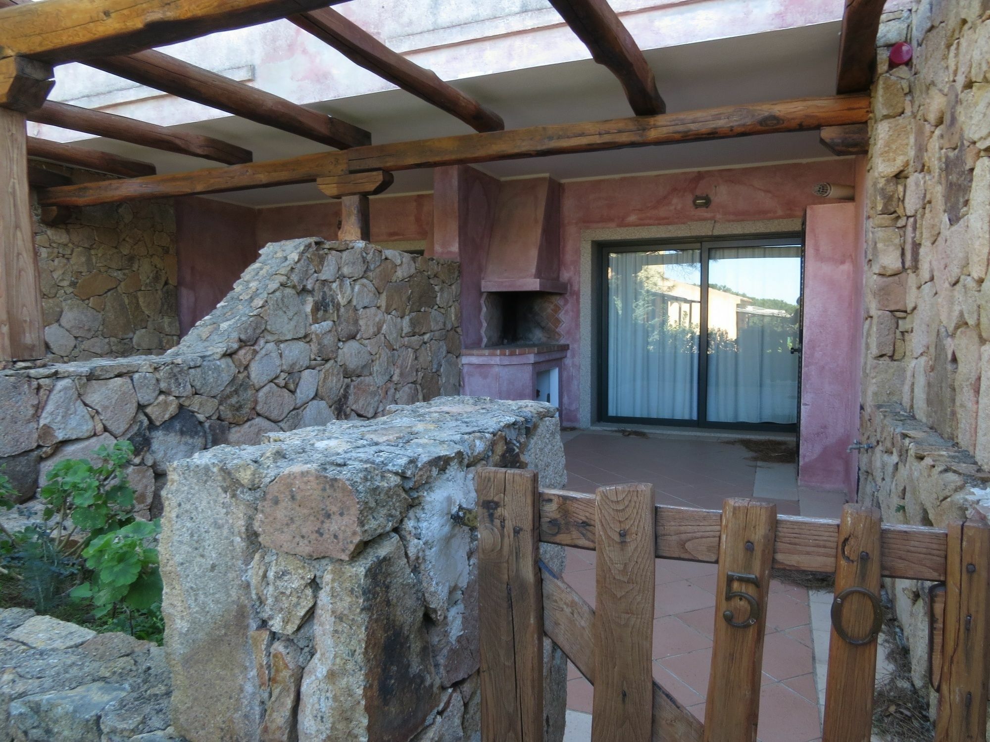 Baia Del Faro Aparthotel Палау Екстериор снимка